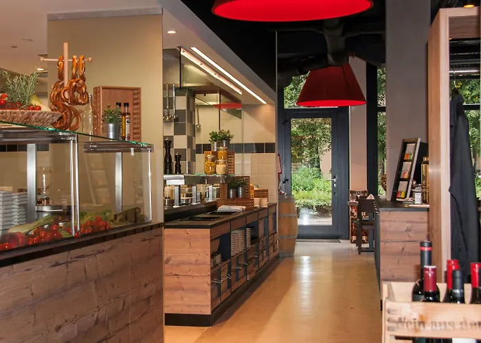 Vienna House Easy By Wyndham 4*