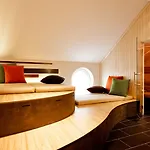 Vienna House Easy By Wyndham 4* München