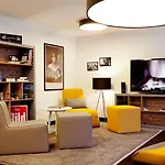 Vienna House Easy By Wyndham 4* München