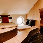 Отель Vienna House Easy By Wyndham 4*