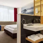 Vienna House Easy By Wyndham Szálloda München