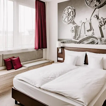 Hotel Max West Munich
