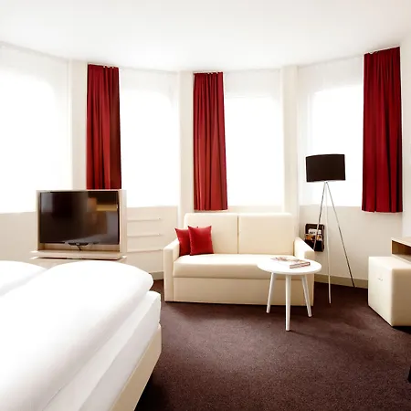 Vienna House Easy By Wyndham 4* Munich
