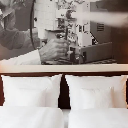 Hotel Max West 4*