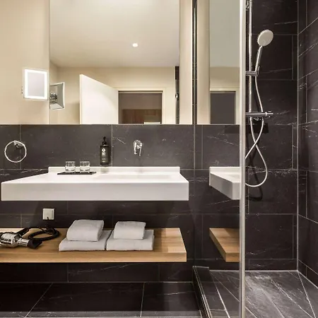 Hotel Max West 4*