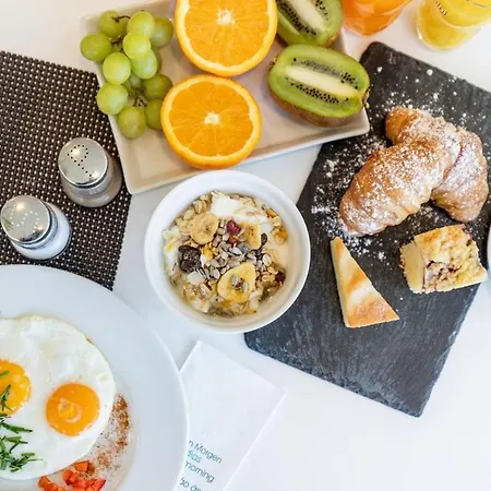 Max West 4* Munich