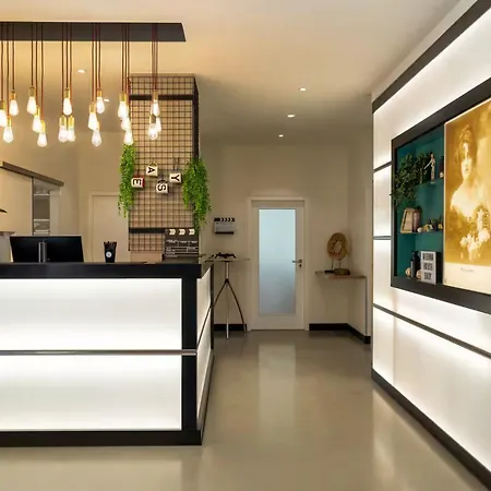 Hotel Max West