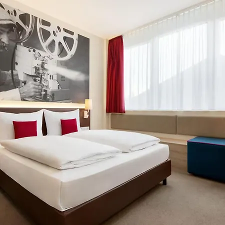 Hotel Max West