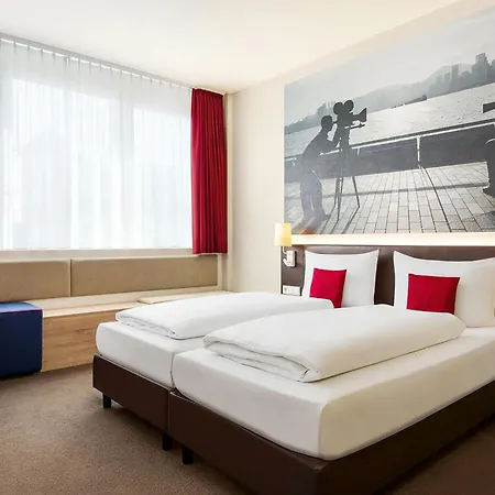 Hotel Max West Munich