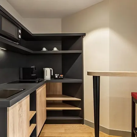 Max West Hotel 4*