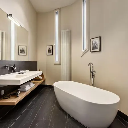 Hotel Max West 4*