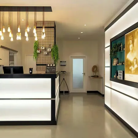 Max West Hotel 4*