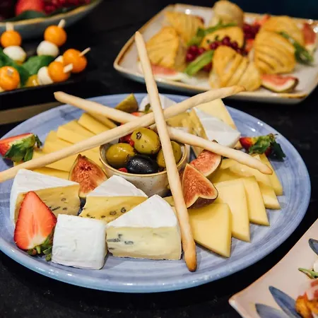 Hotel Vienna House Easy By Wyndham 4*