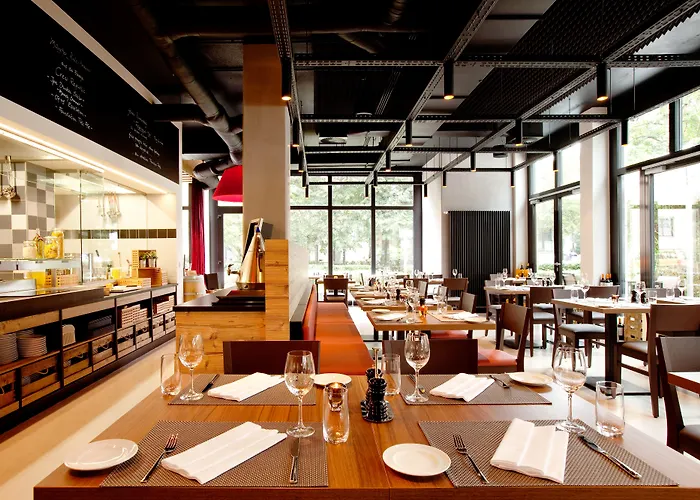 Hotel Vienna House Easy By Wyndham 4*