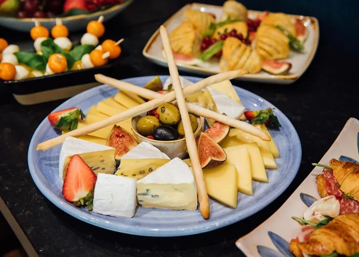 Hotel Vienna House Easy By Wyndham 4*