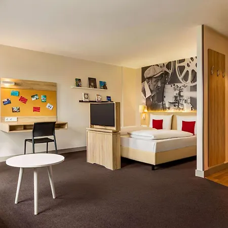 Vienna House Easy By Wyndham 4* Munich