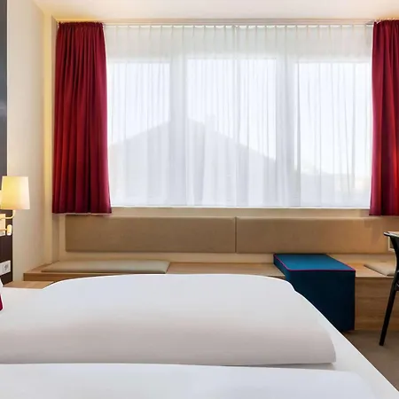 Vienna House Easy By Wyndham Hotel 4*