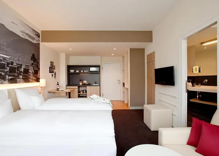 Hotel Vienna House Easy By Wyndham 4*