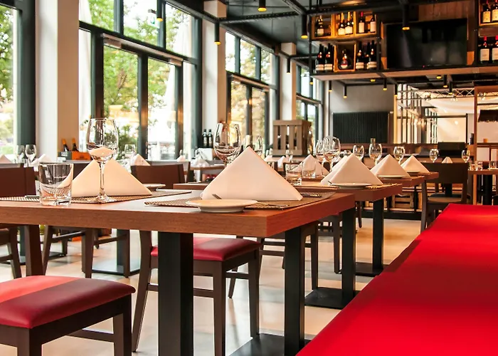 Vienna House Easy By Wyndham 4*